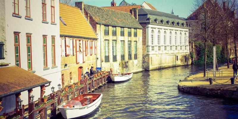 建筑工程95:解码龙信建设如何以创新与匠心铸就时代地标