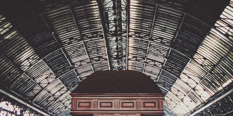 建筑工程与装饰装修：现代建筑公司的双轮驱动与价值创造