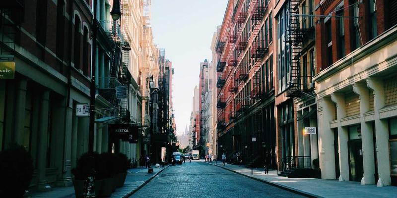 建筑工程总承包（EPC）模式下的风险管理与协同策略——以龙信建设为例