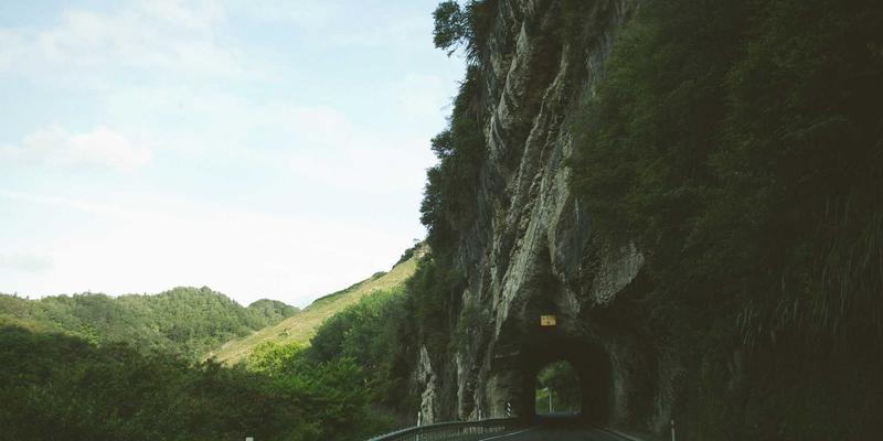 龙信建设：BIM-5D技术如何重塑装饰装修项目的进度与成本控制